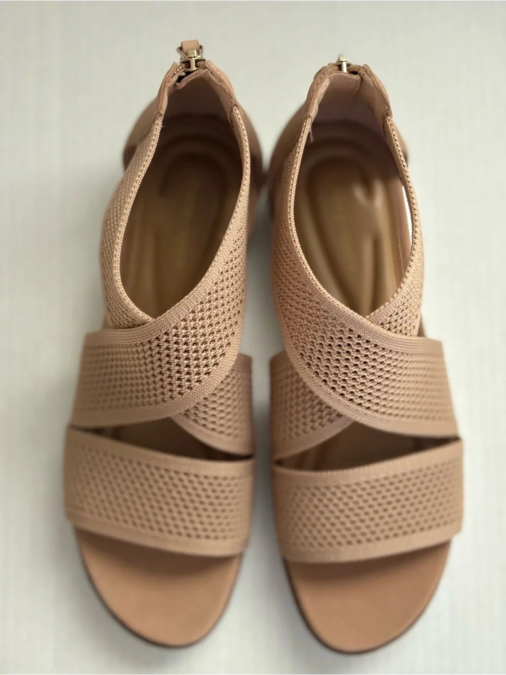 Easy Spirit Women's Wander Lightweight Strappy Sandals Taupe Arch Support Sz 8M